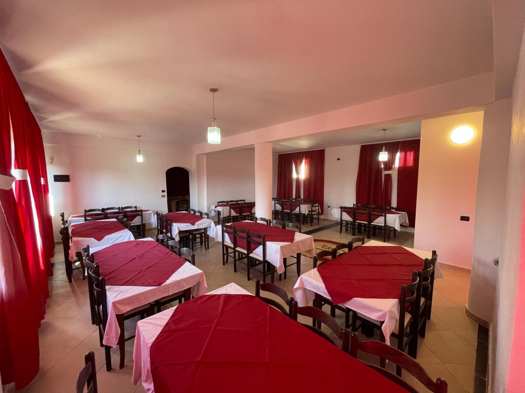 Bar Restaurant Mete Hotel *